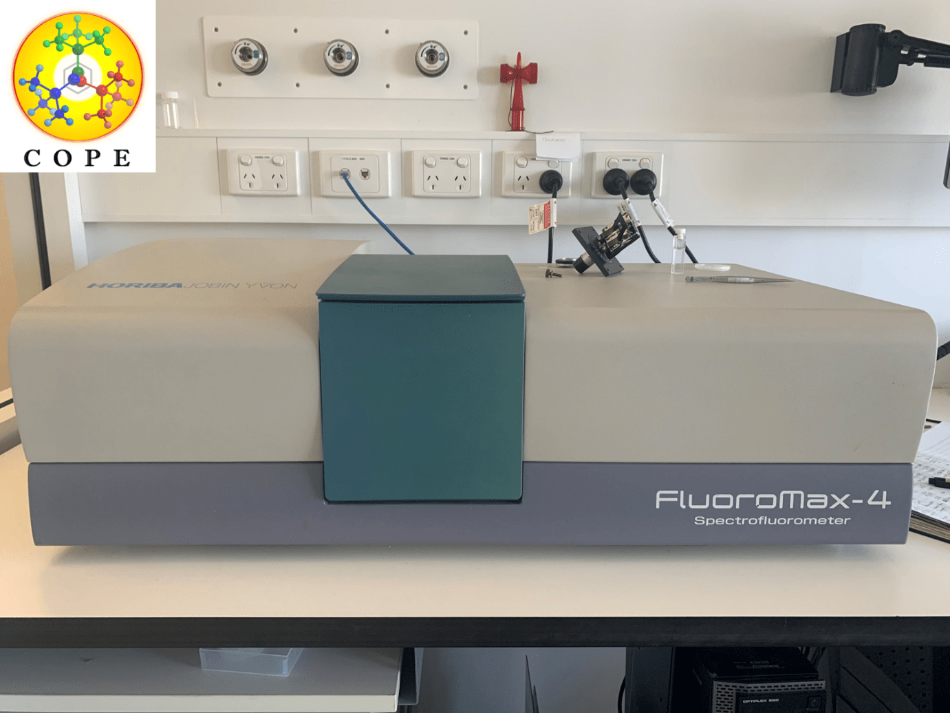 HORIBA FluoroMax-4 Bench-top Spectrofluorometer