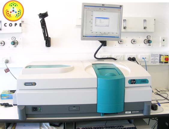 Cary 5000 UV-Vis spectrophotometer